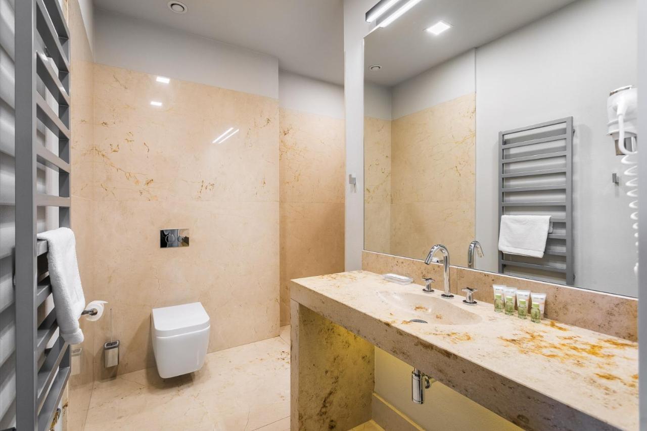Dada Premium Aparthotel Krakow Dış mekan fotoğraf